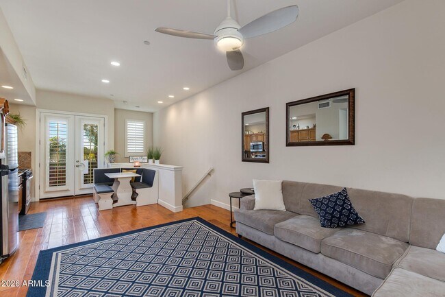 Foto del edificio - 623 S Roosevelt St