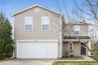 Building Photo - 2012 Southernwood Ln