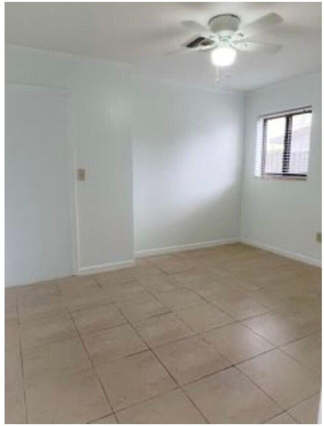 Building Photo - 11170 SW 59th Ter