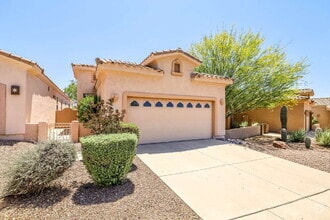 Building Photo - 5126 N Pinnacle Point Dr