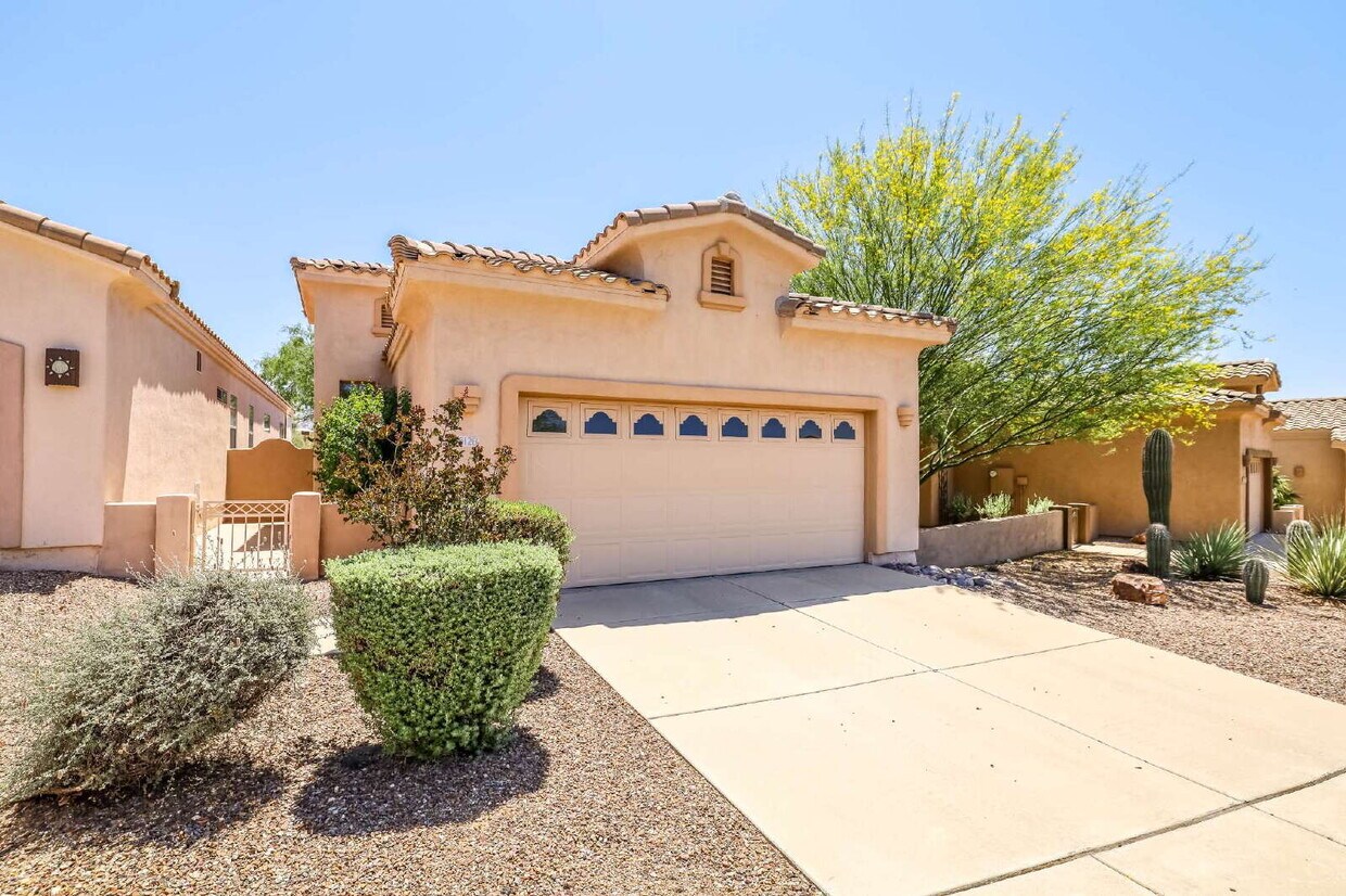 Foto principal - "Charming 2-Bedroom Oasis with Scenic View...