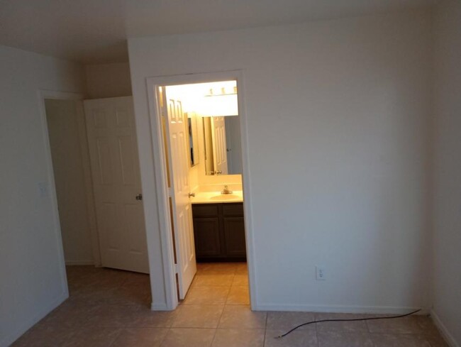 Foto del edificio - 3 bedroom in Eloy AZ 85131
