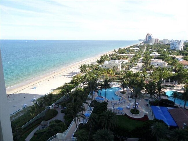 Foto del edificio - 3200 N Ocean Blvd
