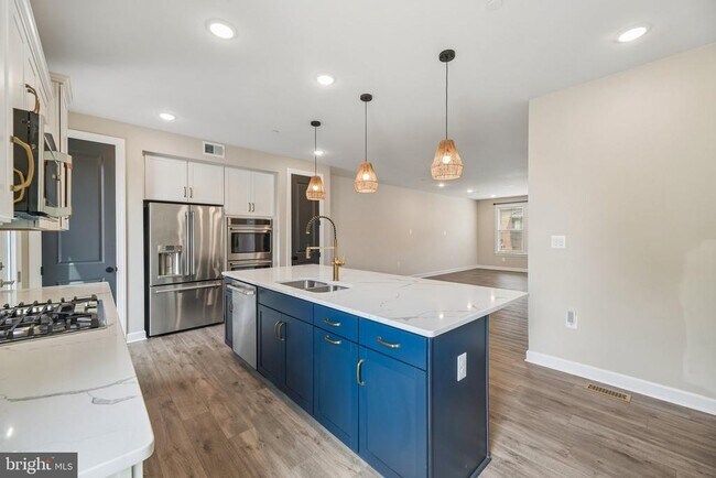 Foto del edificio - 7202 Mountaineer Dr