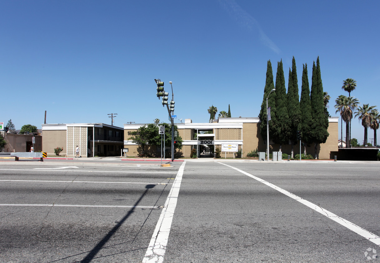 Building Photo - Hacienda Plaza Apartments