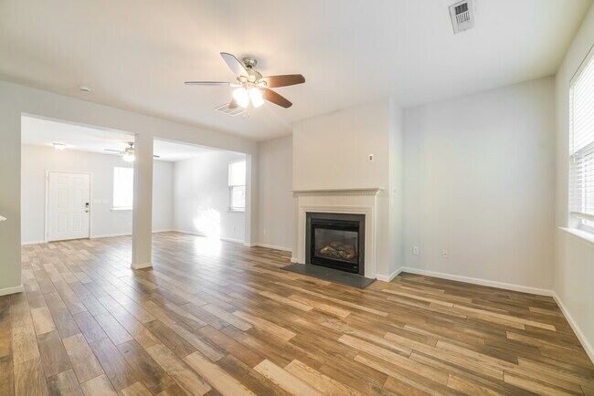 Foto del edificio - 50 Brookview Dr