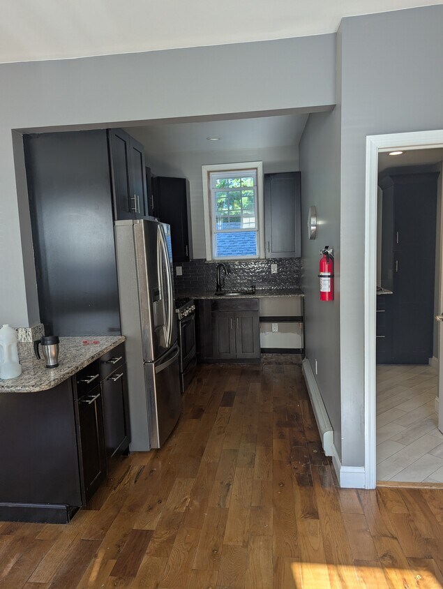 Foto principal - 300 Cedar St