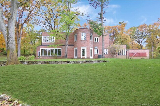 Foto del edificio - 57 Drum Hill Ln