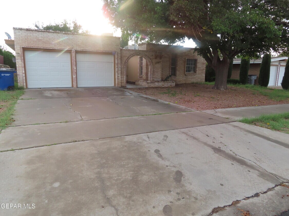 1702 Jerry Abbott St, El Paso, TX 79936 House Rental in El Paso, TX