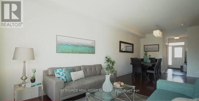 Building Photo - 127 Hawkeswood Dr