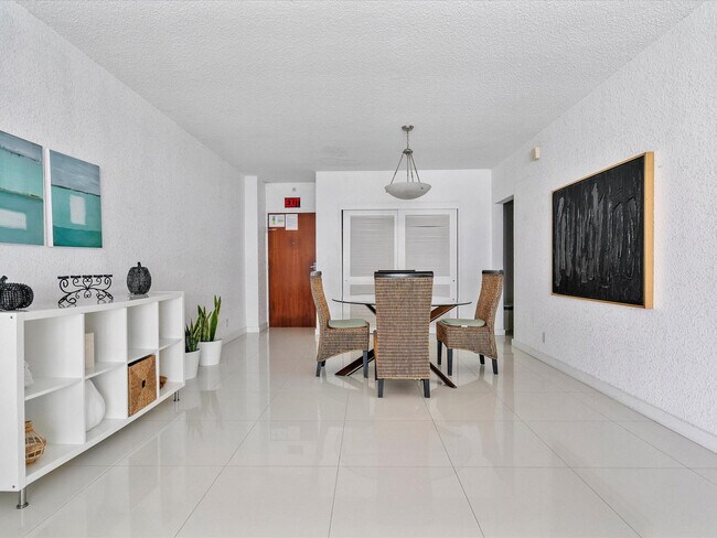 Foto del edificio - 4001 S Ocean Dr