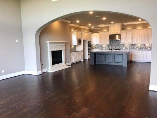 Building Photo - 18 Argosy Bend Pl