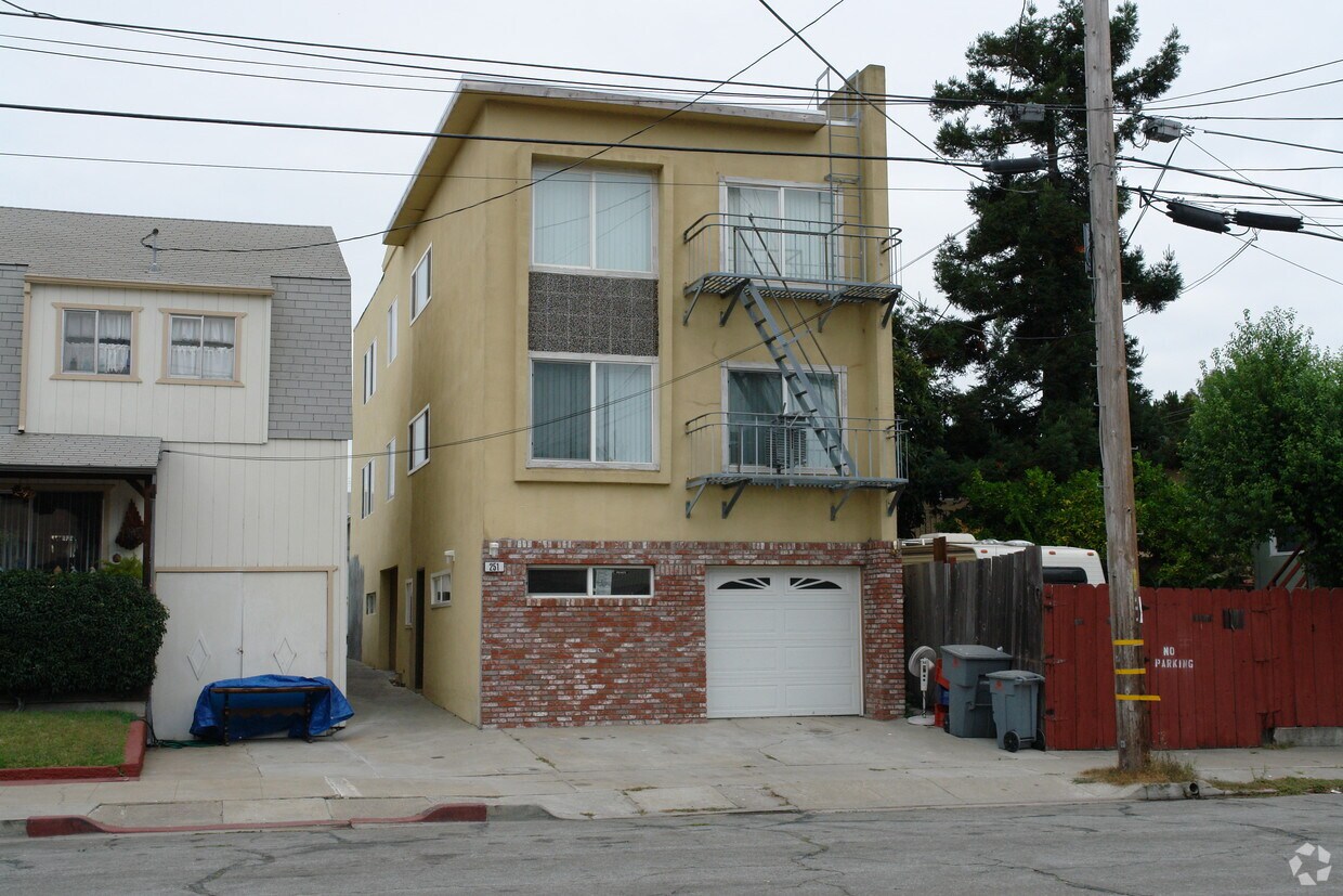 Building Photo - 251 San Marco Ave