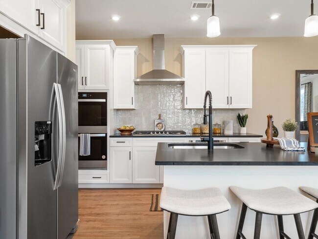 Foto del edificio - 4723 Canary Diamond Ln