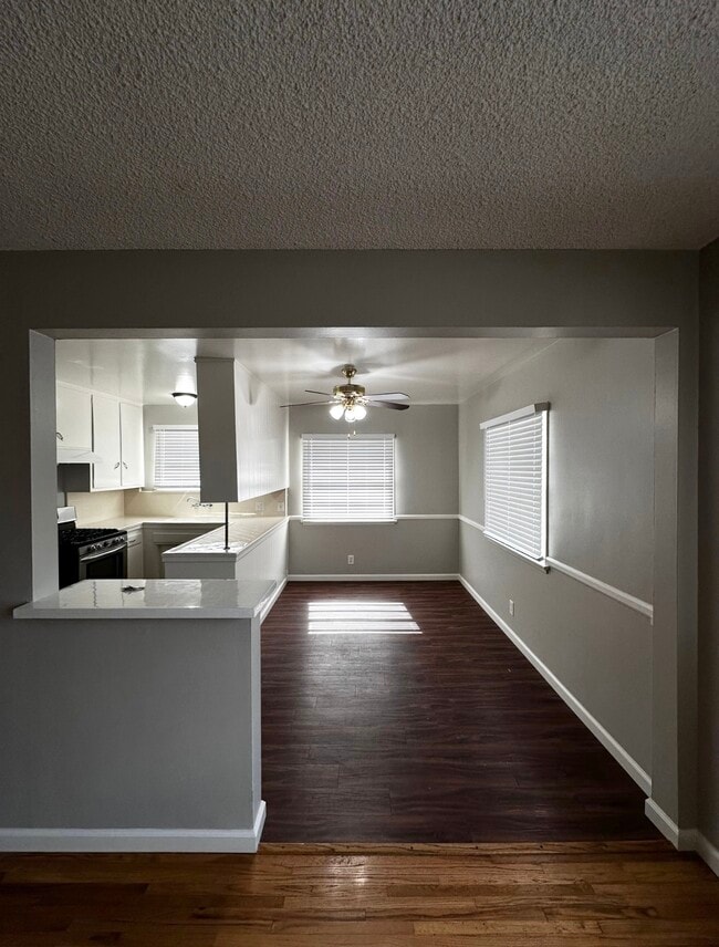 Foto del edificio - 4706 Vantage Ave