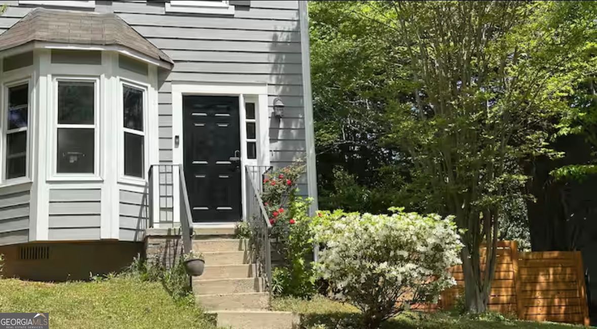 Primary Photo - 144 Willow Stream Ct