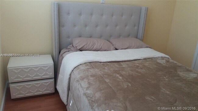 Foto del edificio - 7951 NW 107th Ct