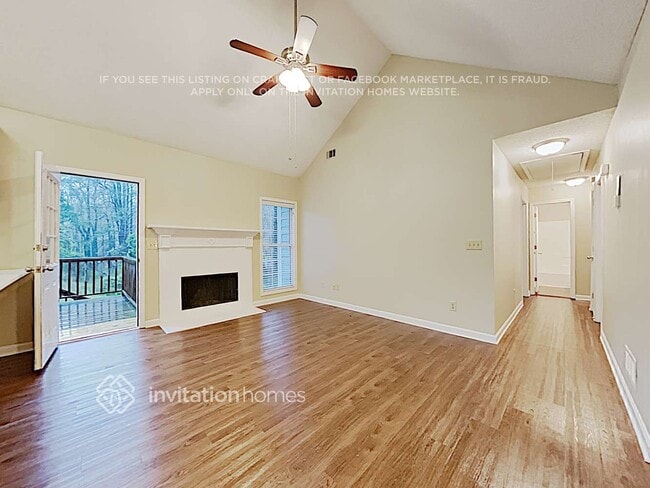 Building Photo - 2875 Winchester Dr