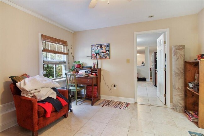 Dormitorio 1 - 4224 Walmsley Ave