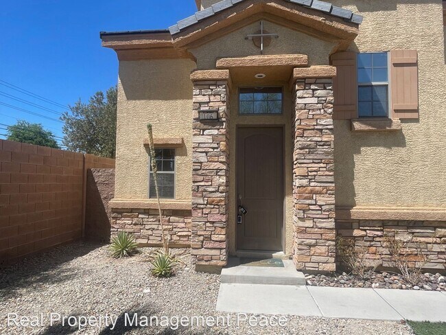 Foto del edificio - 3 br, 3 bath House - 106 Duxford Ave