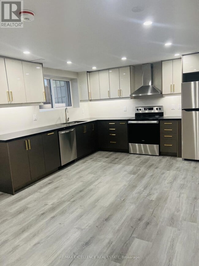 Building Photo - 104 Meredith Dr