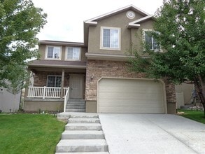 Building Photo - 10398 N Bayhill Dr