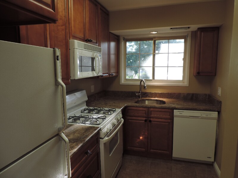 5611 Franconia Rd Unit 304, Alexandria, VA 22310 Condo for Rent in