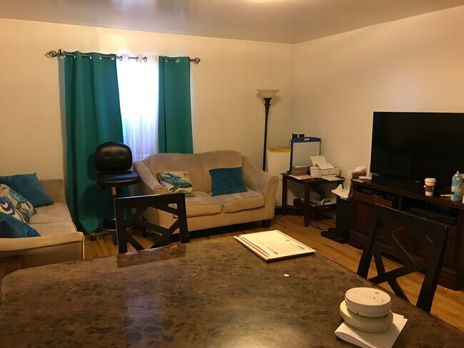 Foto del edificio - 1012 Evergreen Ave
