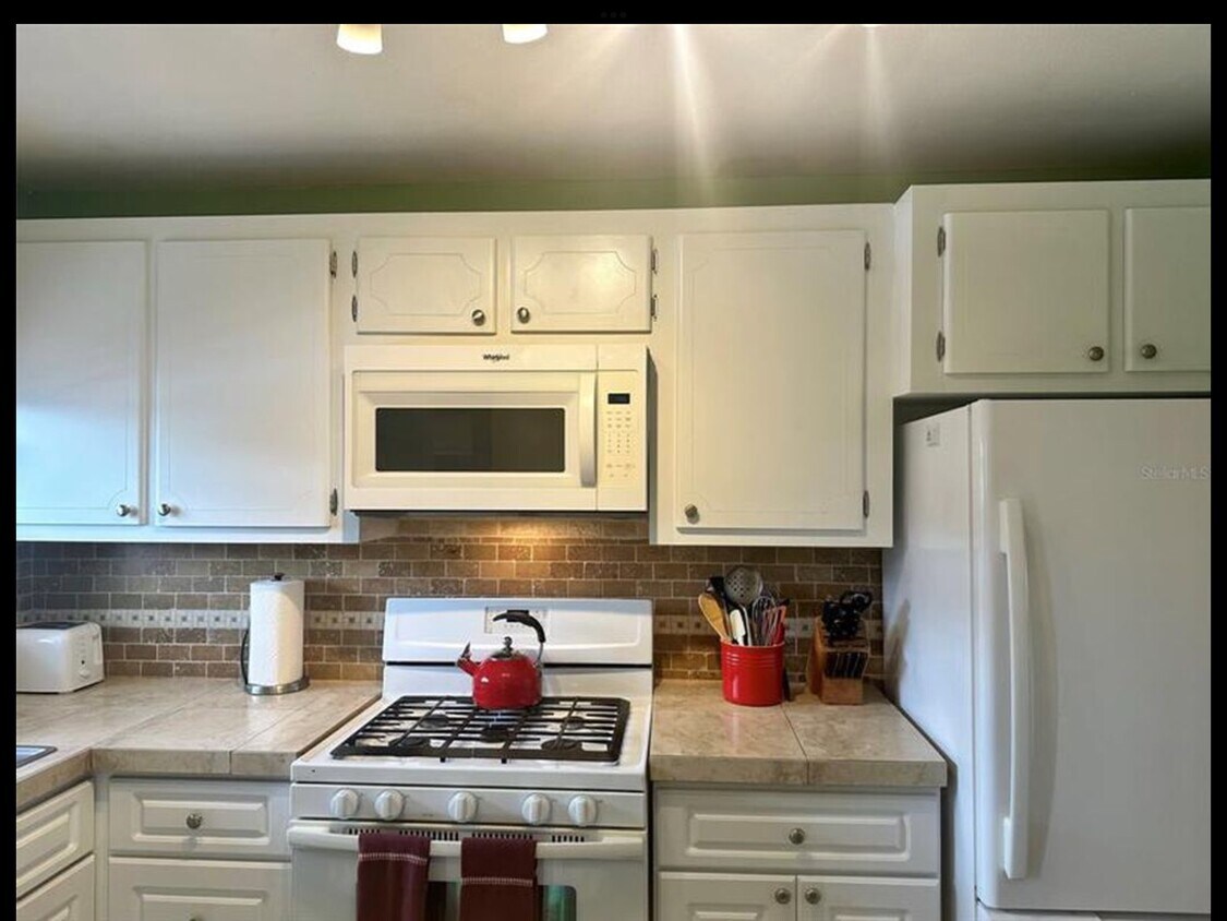 5960 30th Ave S Unit 309, Gulfport, FL 33707 Condo for Rent in