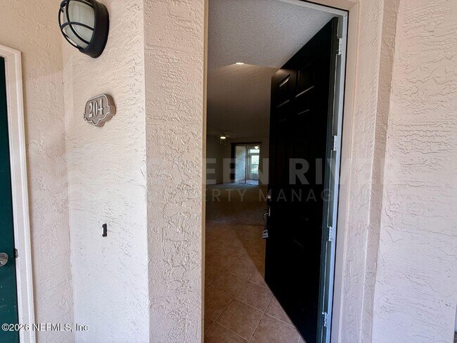 Foto del edificio - 204 Augusta Cir