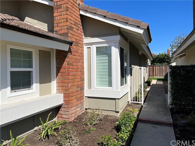 Building Photo - 40 Shearwater