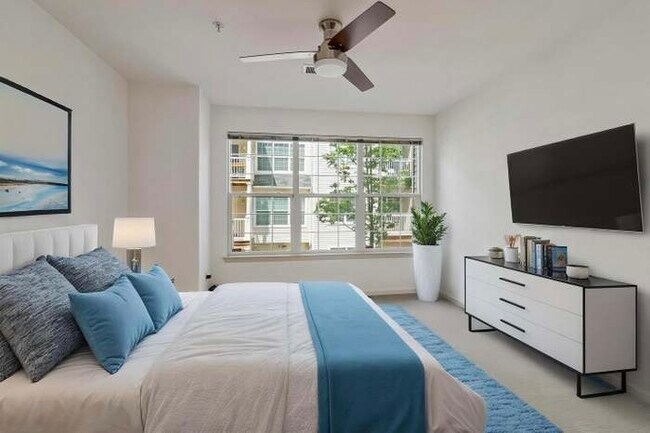 Foto del edificio - 11358 King George Dr