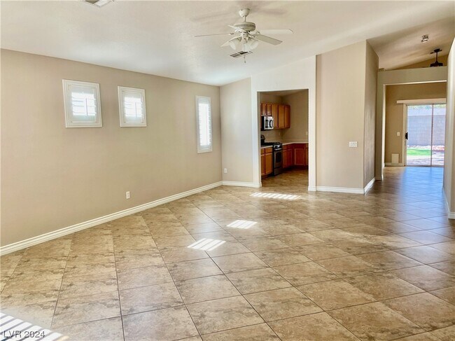 Building Photo - 3287 Dragoon Springs St