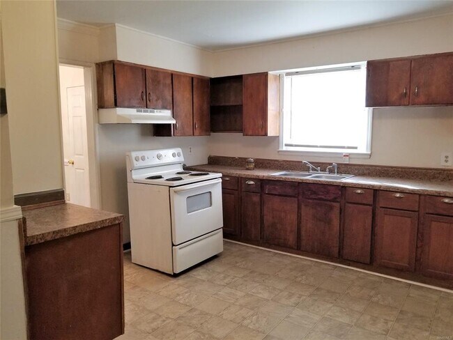 Building Photo - 316 Sumerset Dr