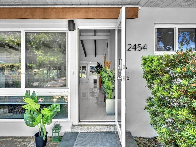 Foto del edificio - 2454 Nassau Ln