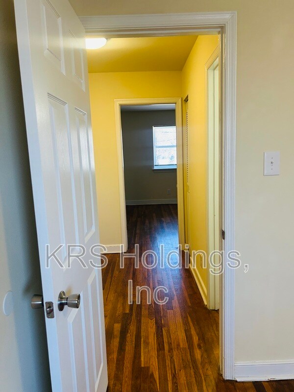 Foto del edificio - 5238 Goolsby Ct