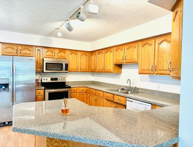 Foto del edificio - 1119 W 8th St