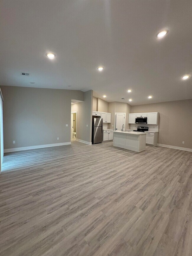 Foto del edificio - 12823 E Blake St