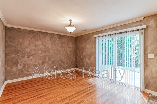 Building Photo - 5729 Timbertop Lane