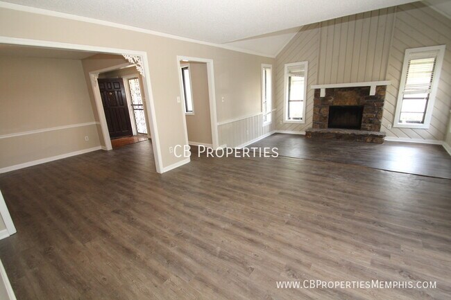 Building Photo - 2990 Ridgeway Rd
