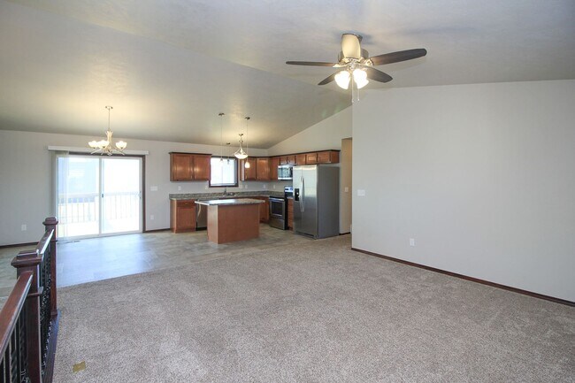Building Photo - 1030 Tanner Ct
