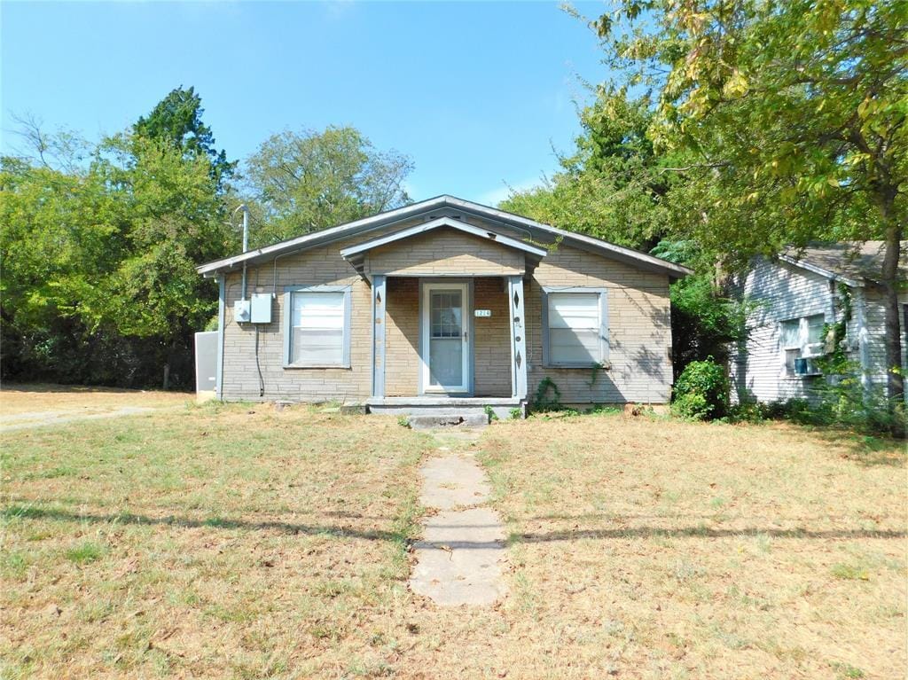 Primary Photo - 1214 Bernard St