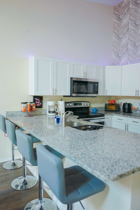 Photo - 6350 92nd Pl N (Pinellas Park, FL)