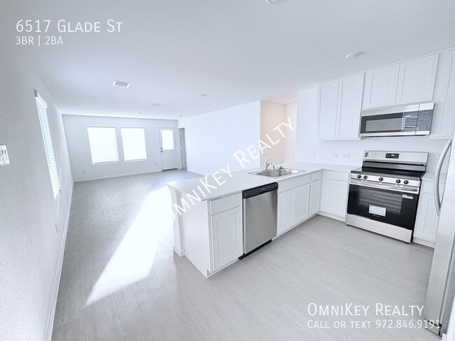 Foto del edificio - 6517 Glade St