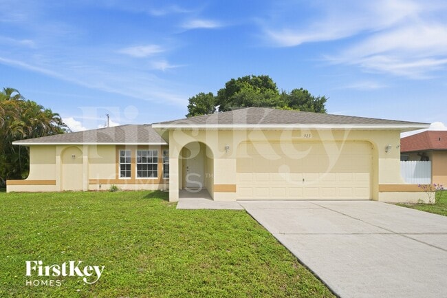 Building Photo - 533 NW 13th Terrace