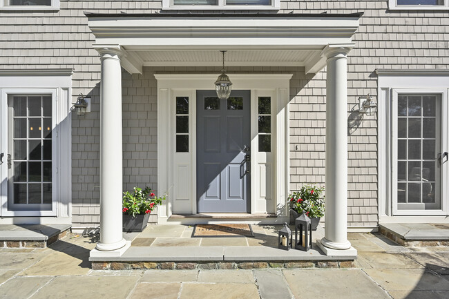 Foto del edificio - 36 Evergreen Rd