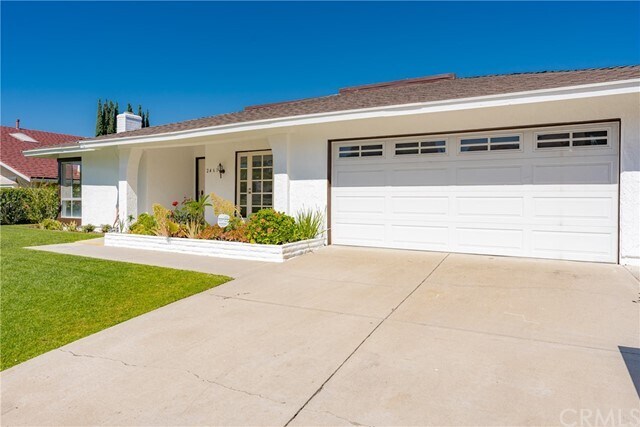 Primary Photo - 24611 Artemia Ave