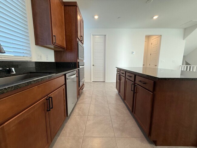 Building Photo - Stunning New 4/BD 3.5 BA Home with Private...