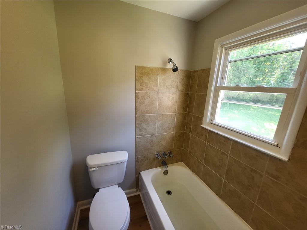 Foto principal - 2819 North O.Henry Boulevard