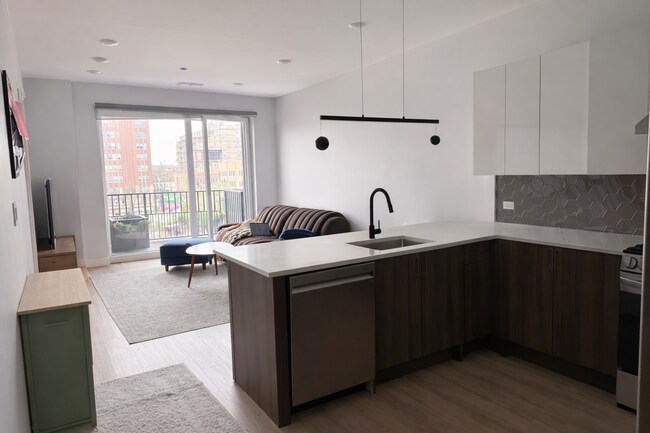 Foto del edificio - 948 W Sunnyside Ave